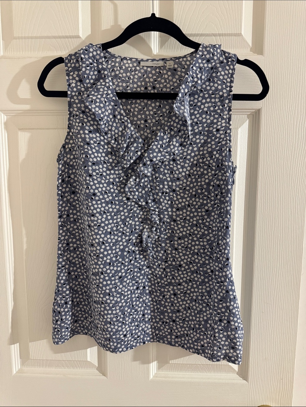 Halogen Blue and White Polka Dot Ruffle V-Neck Sleeveless Top